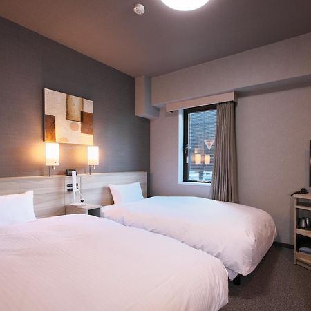 Hotel Route-Inn Toyama Ekimae Eksteriør bilde