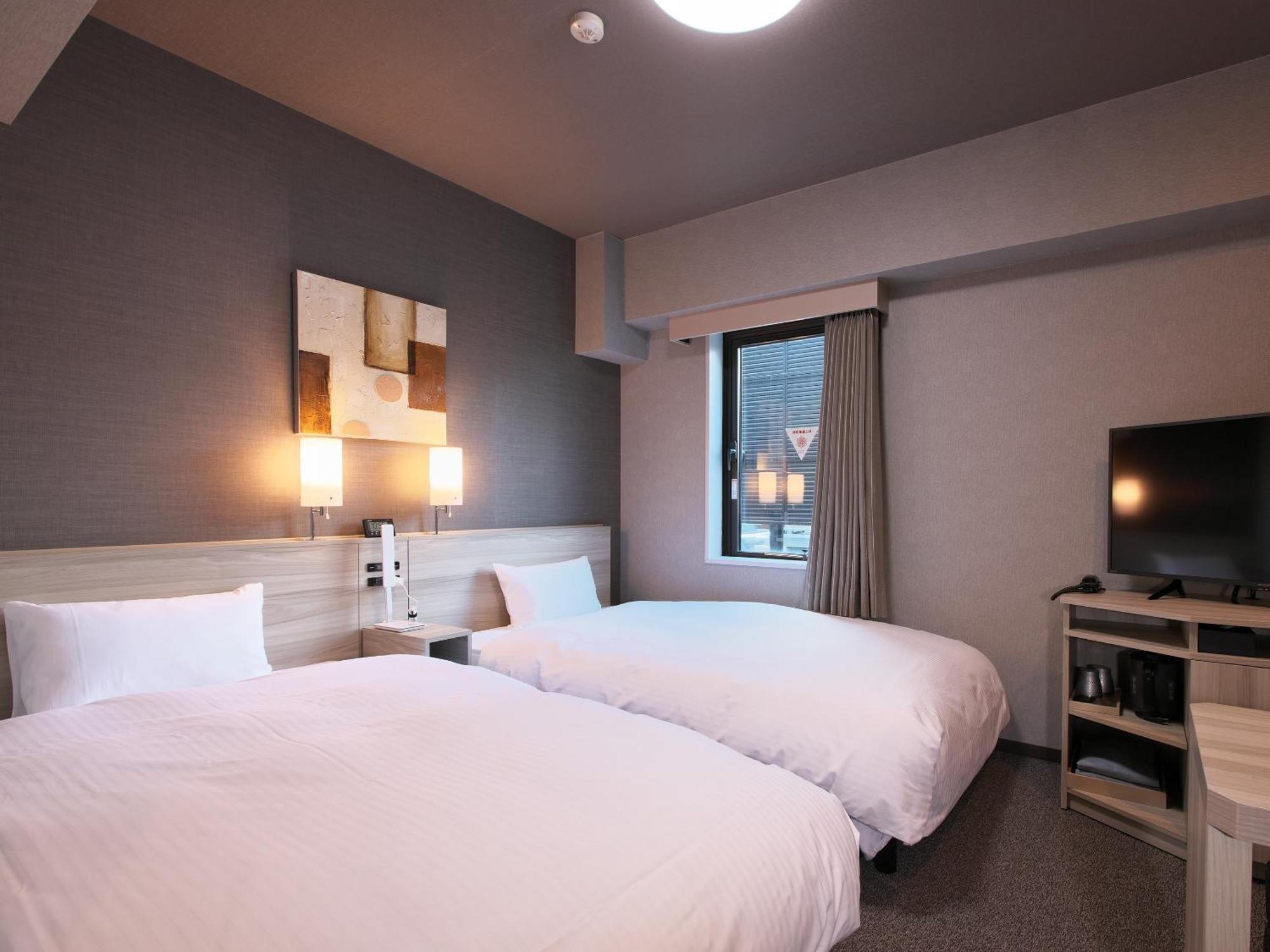Hotel Route-Inn Toyama Ekimae Eksteriør bilde