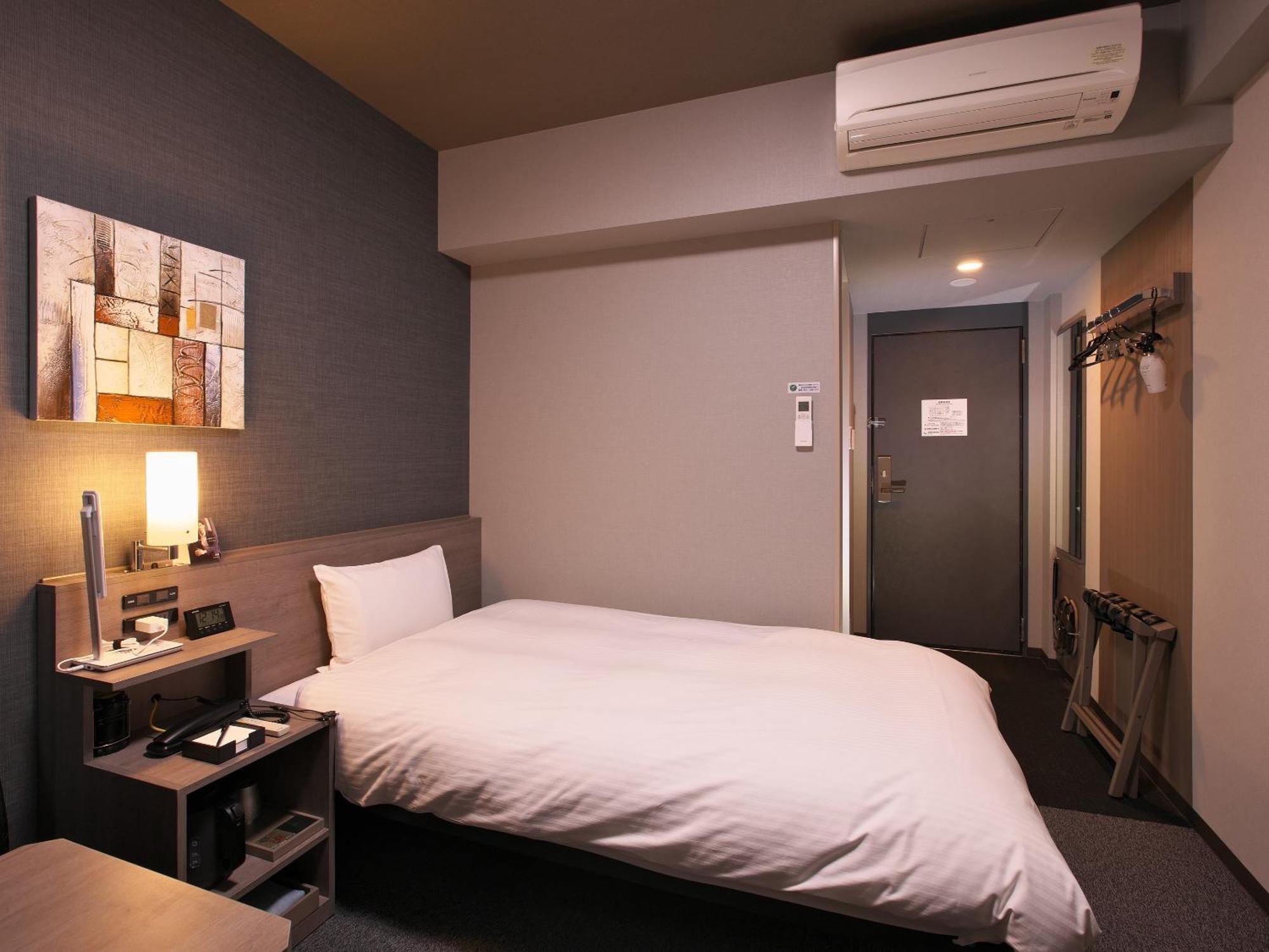 Hotel Route-Inn Toyama Ekimae Eksteriør bilde